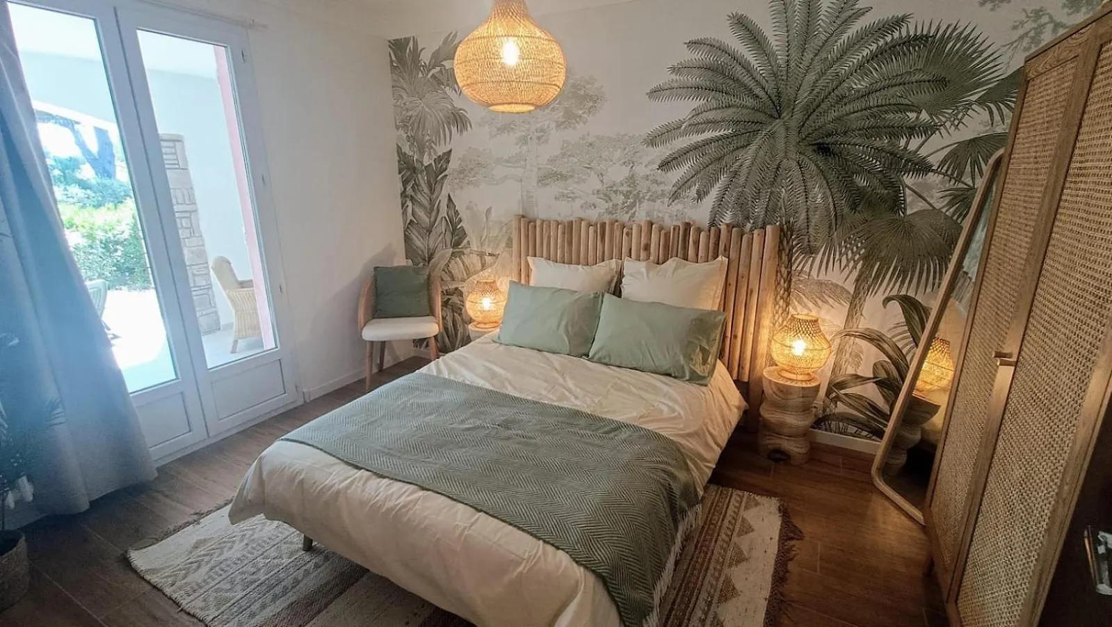 Beau Rez-De-Jardin A Boulouris Apartment Saint-Raphael